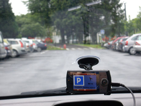 Figure 1: Searching for a parking space Figure 1: Searching for a parking space